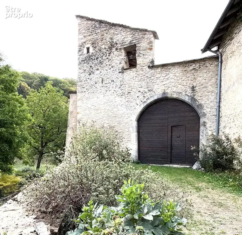 Propriété de caractère en pierres  - plus de 350 m² ?- 1,6 hectare -  cornod - photo 14