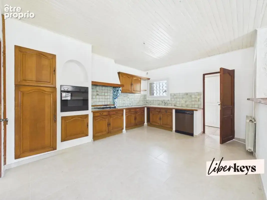  Maison familiale T5 plain-pied, piscine et garage - photo 4