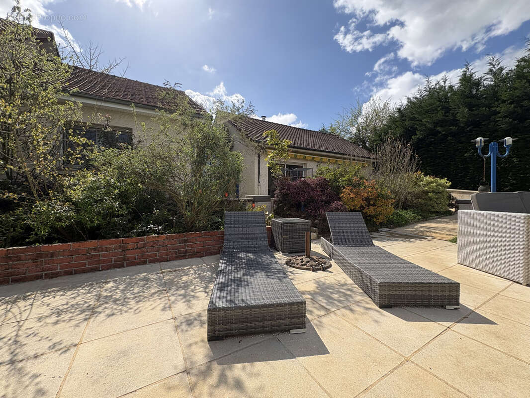 Maison à PERPEZAC-LE-NOIR