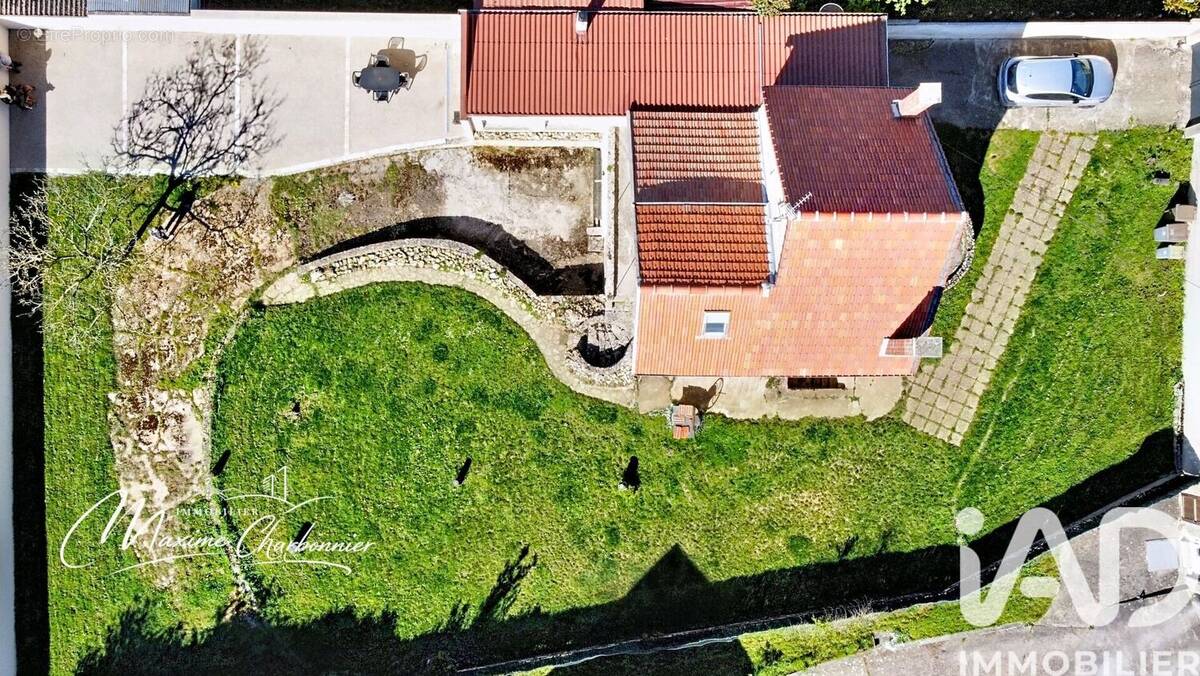 Photo 1 - Maison à VERT-SAINT-DENIS