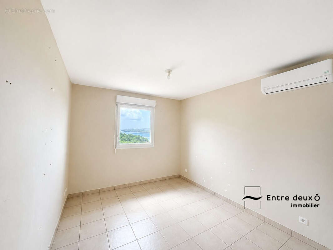Appartement 55 m² à La Trinite  - photo 4