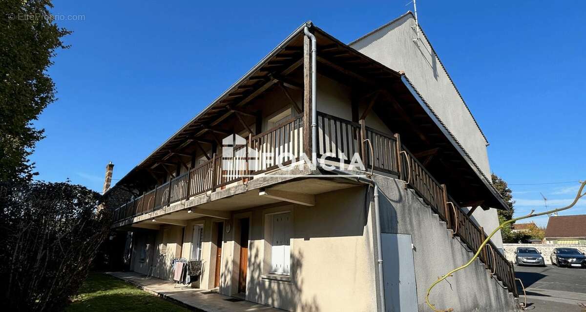 Appartement à ETRECHY