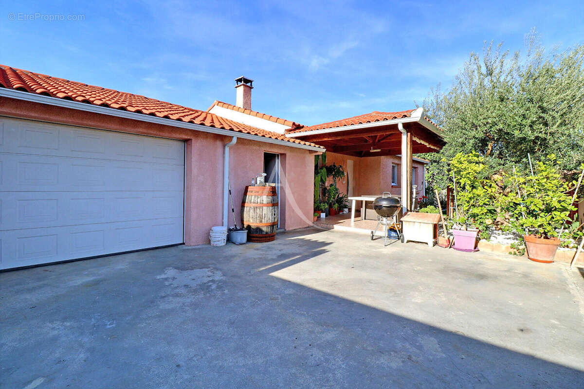 Maison à CASTELGINEST