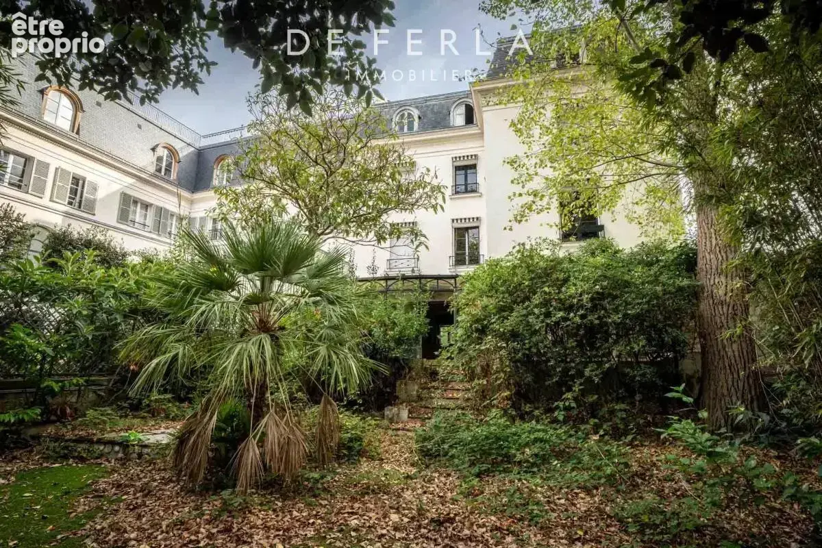 Maison à PARIS-16E