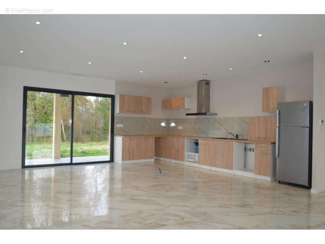 Maison à SAINT-SEURIN-SUR-L&#039;ISLE