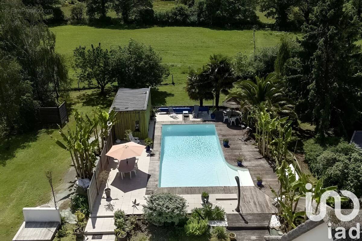 Photo 1 - Maison à SAINT-LYPHARD