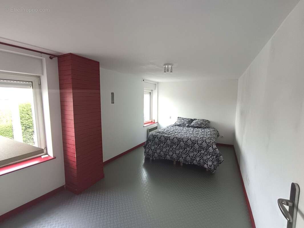 Maison à NEUVILLE-EN-FERRAIN