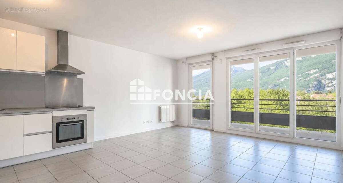 Appartement à SAINT-MARTIN-LE-VINOUX