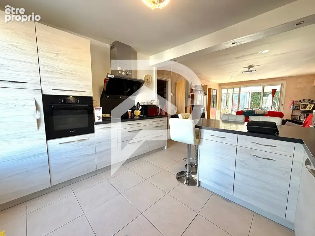 Maison 6 pièces 120 m² avec piscine et double garage, proche centre ORTHEZ - photo 6