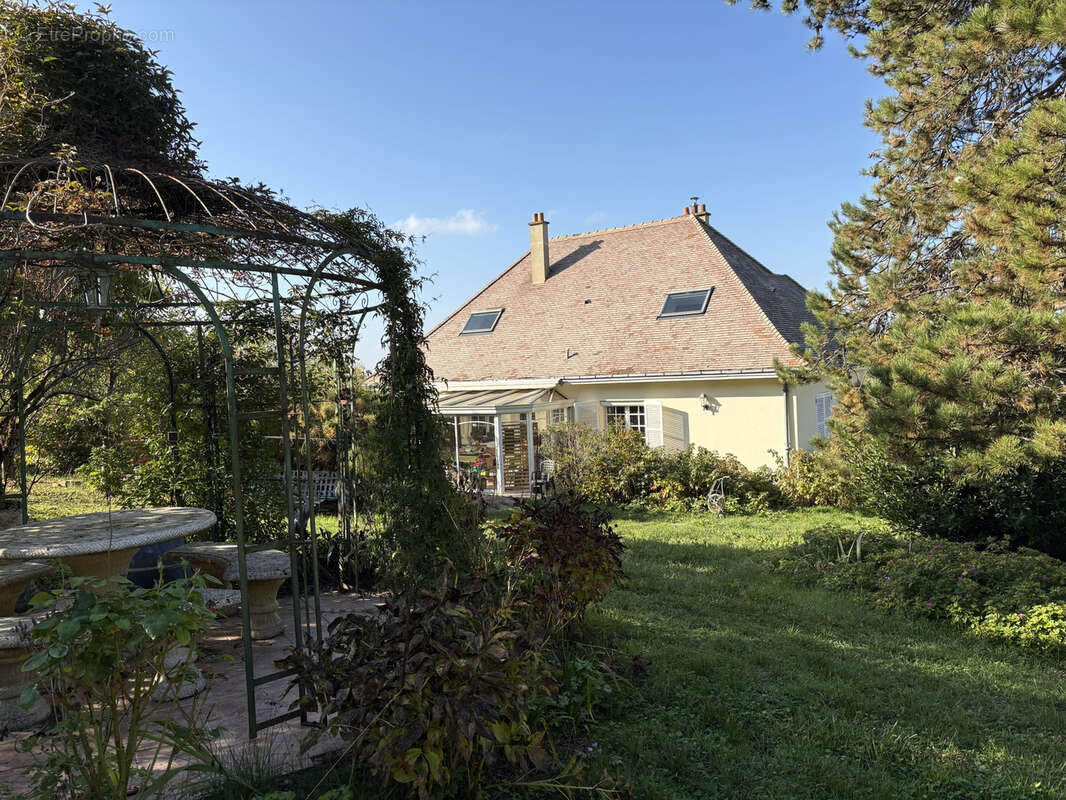 Maison à CHATELLERAULT