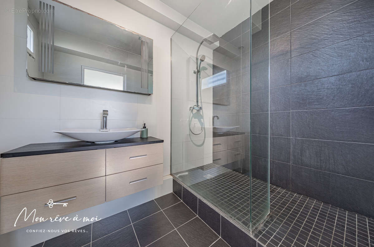 Maison à CARRIERES-SUR-SEINE