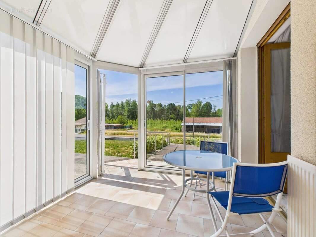 Maison à SAINT-LOUP-DE-BUFFIGNY