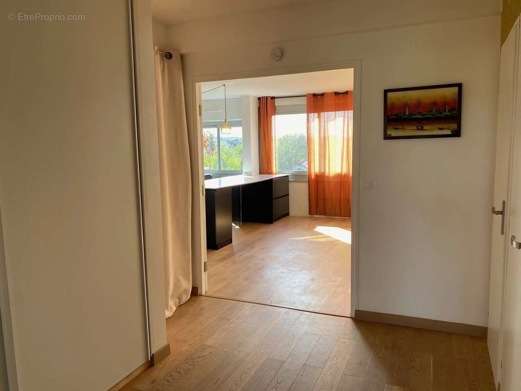 Appartement à LE PERREUX-SUR-MARNE