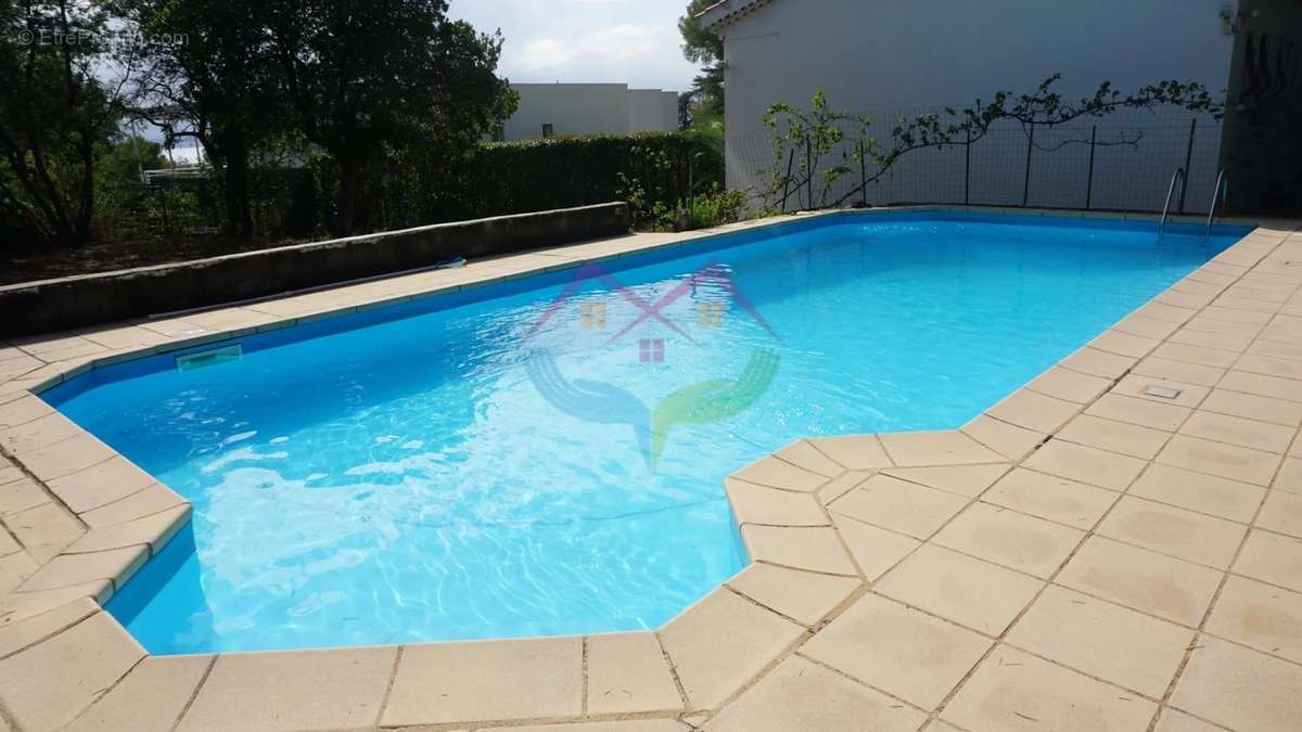 Maison à SAINT-RAPHAEL