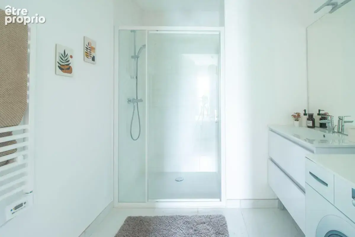 Quartier Les Justices - Appartement 99.28 m2 - 3 chambres - Deux terrasses - Deux stationnements - photo 8