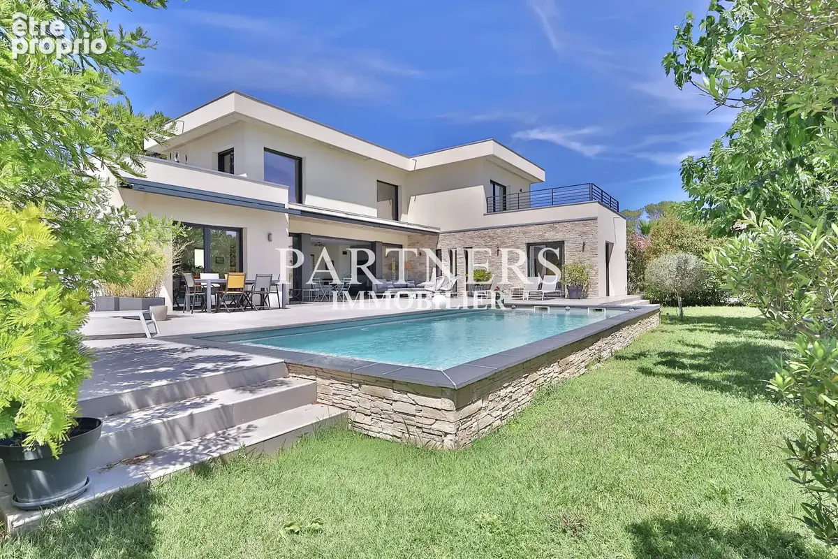 Maison 6 pièces 234 m² à vendre à Aix-En-Provence (13100) - photo 1
