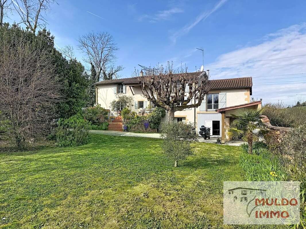 Maison à LENTILLY