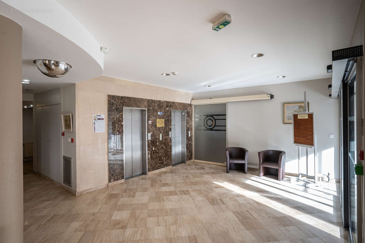 Appartement à SURESNES