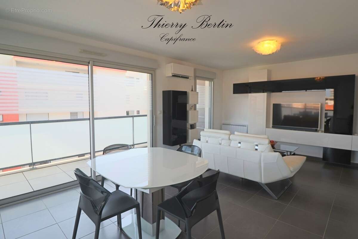 Appartement à vendre 3 pièces FREJUS (83) - photo 4
