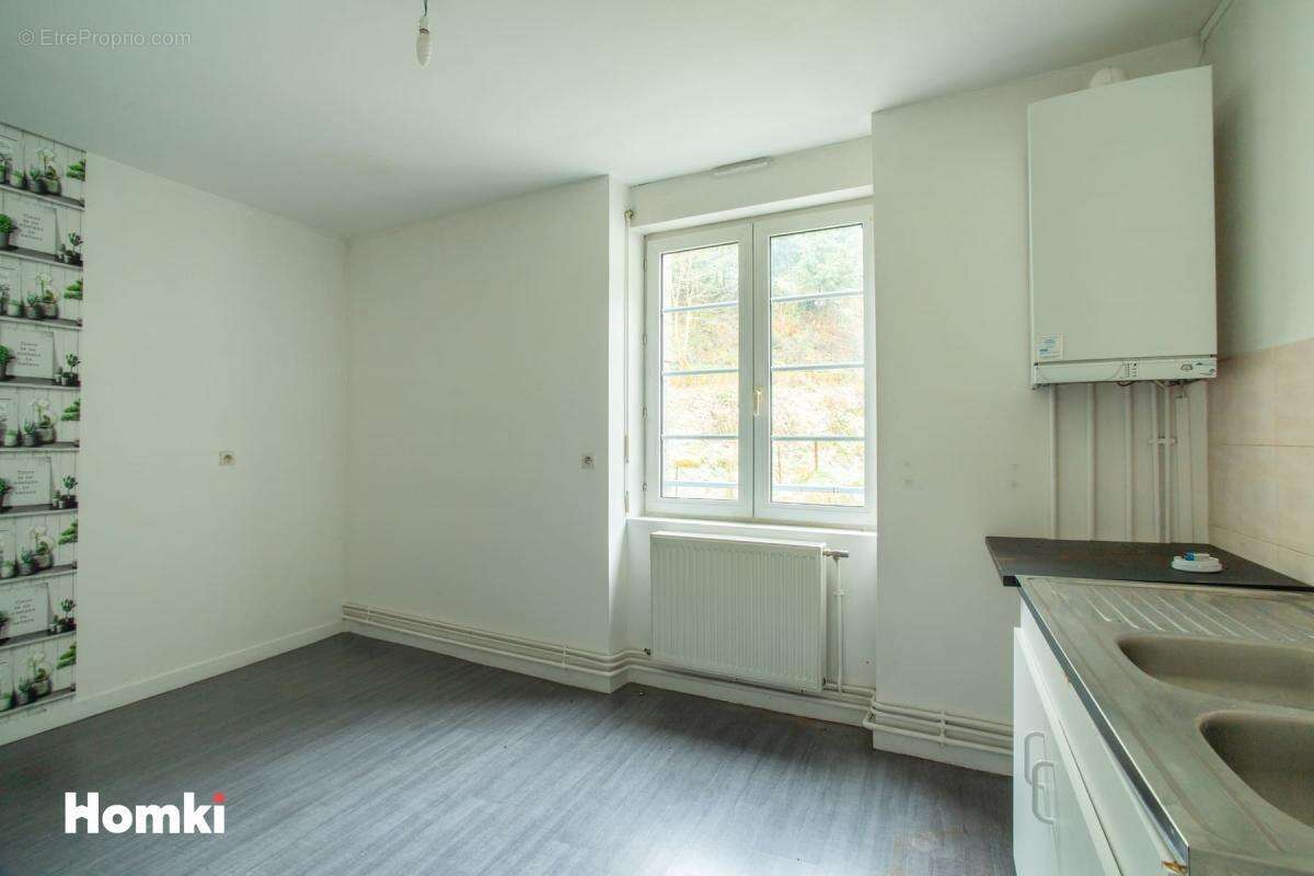 Appartement à LA SEAUVE-SUR-SEMENE