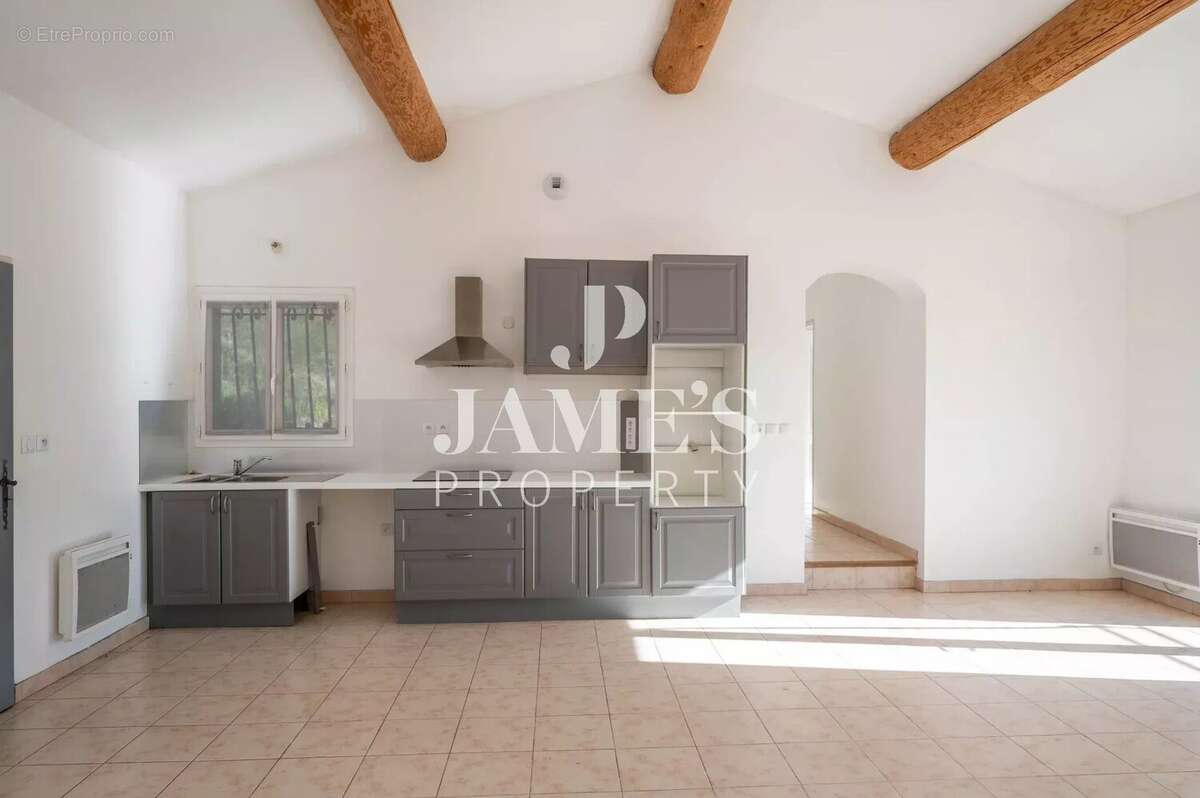 Maison à SAINT-REMY-DE-PROVENCE