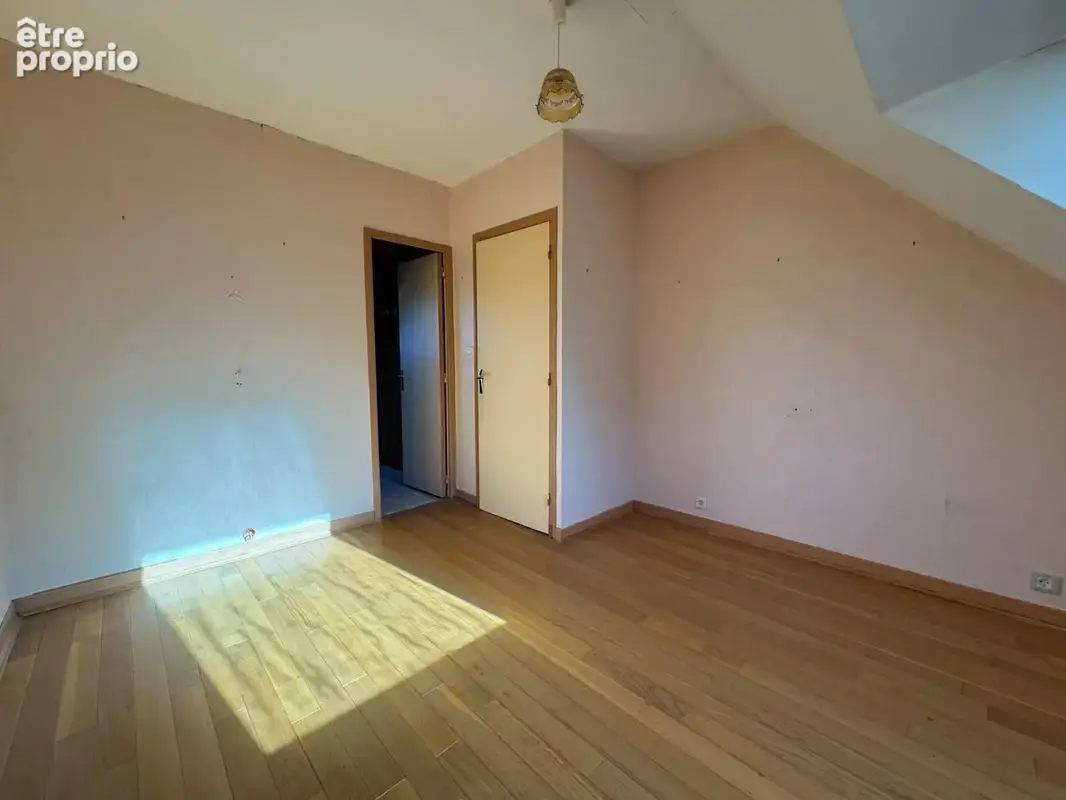 Maison 5 chambres - quartier calme - photo 7