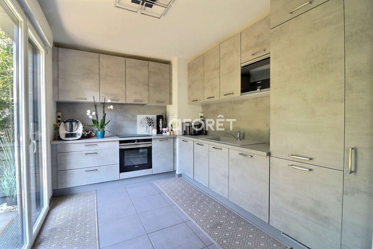 Appartement à RUEIL-MALMAISON