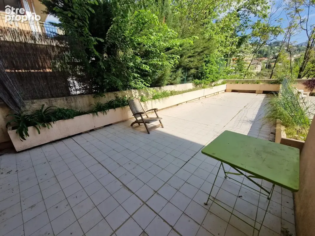 Appartement à VENCE