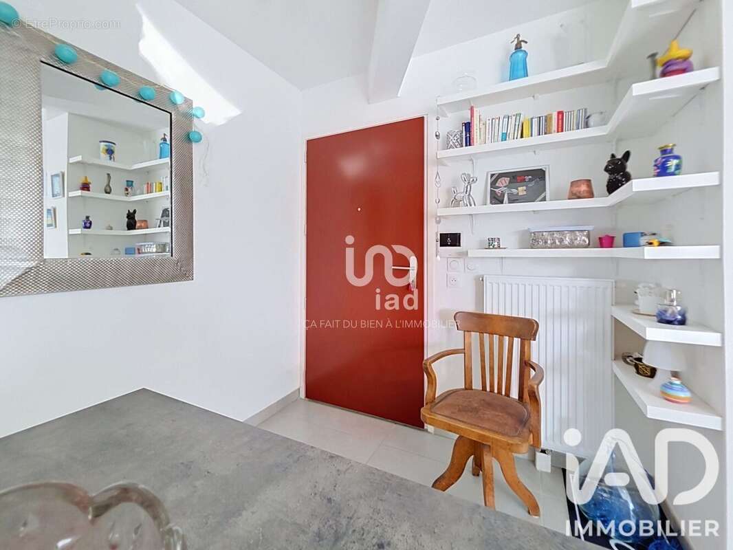 Appartement 64 m² à La Rochelle  - photo 2