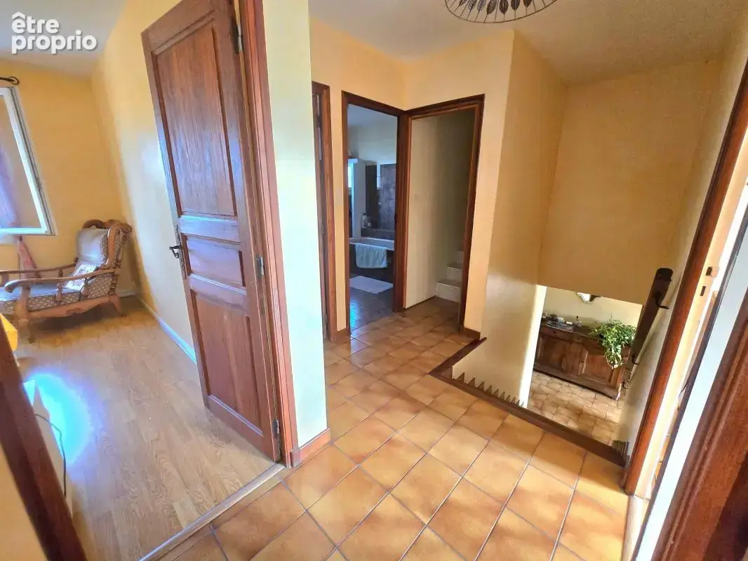 Maison familiale 127 m² avec piscine & grand terrain à Fos-sur-Mer – 4 Ch, Garage & Véranda - photo 12