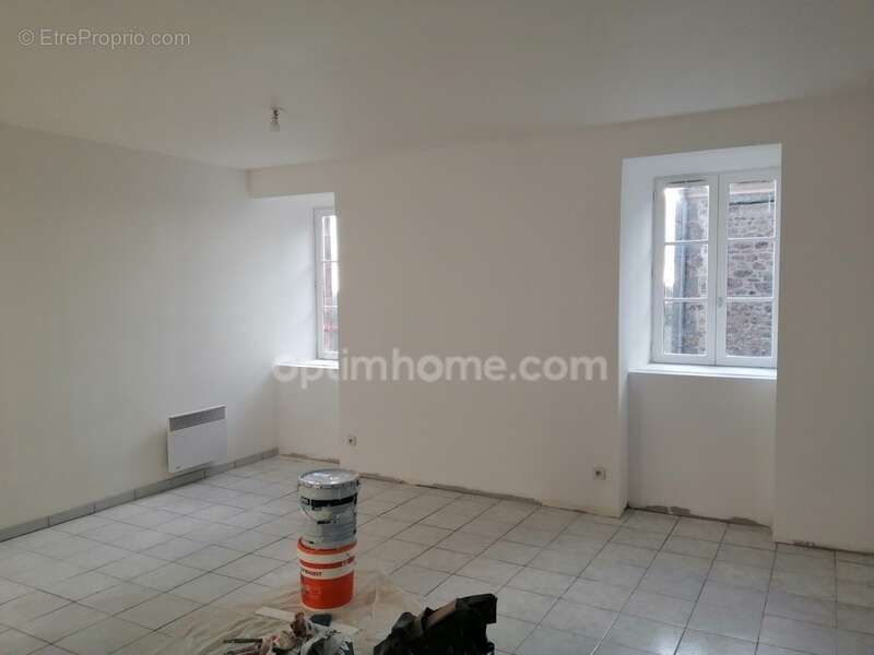 Appartement à BECHEREL