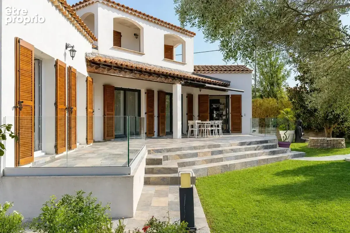 Maison de 7 pièces de 186 m² avec piscine à Saint-Victoret - photo 17