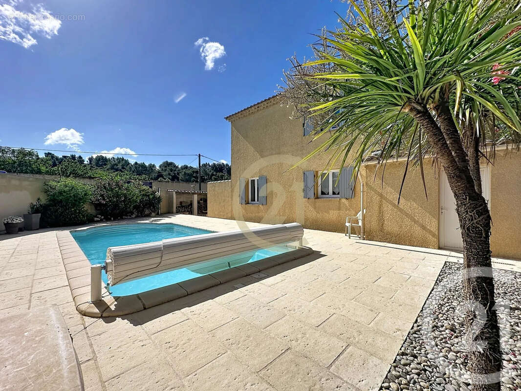 Maison 102 m² à Remoulins  - photo 3