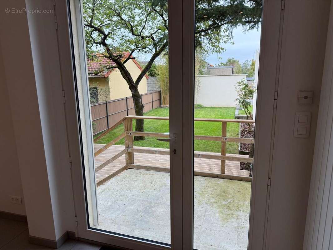 Maison à LE PERREUX-SUR-MARNE