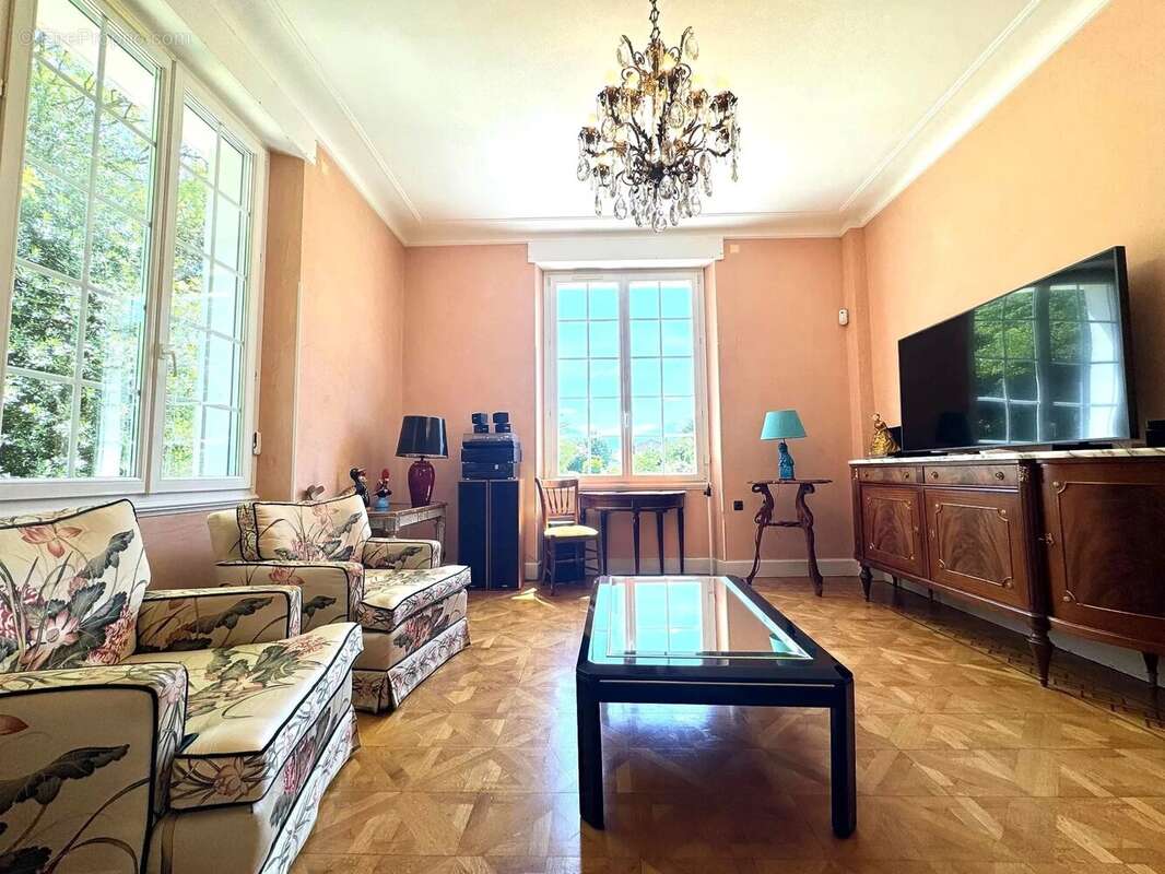 Maison à LAROQUE-D'OLMES