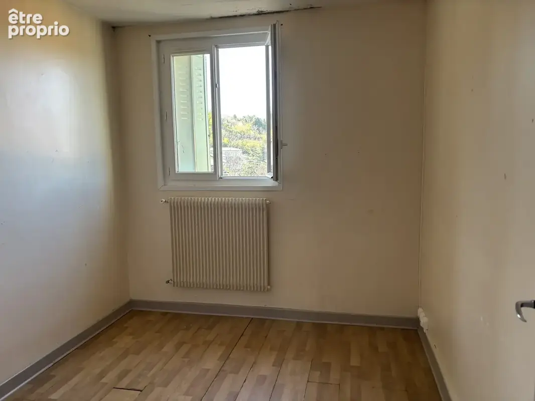 Appartement 103 m² à Aubenas  - photo 3