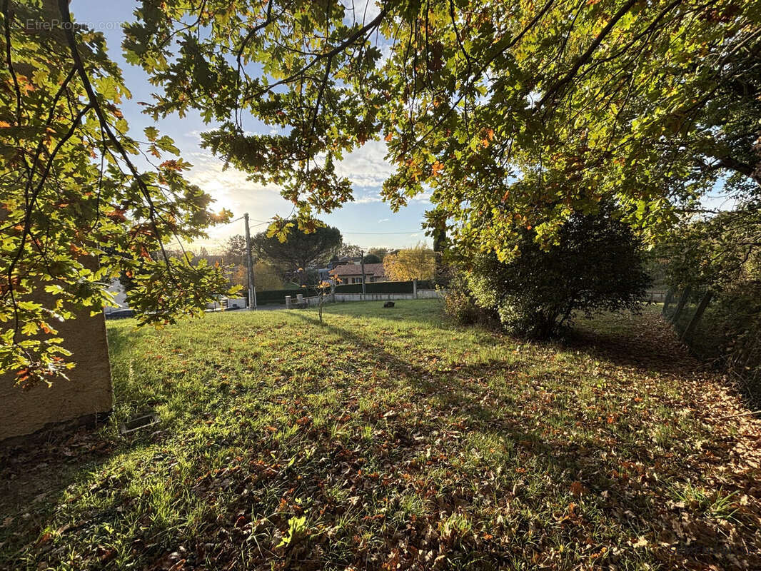 Terrain à PECHBONNIEU