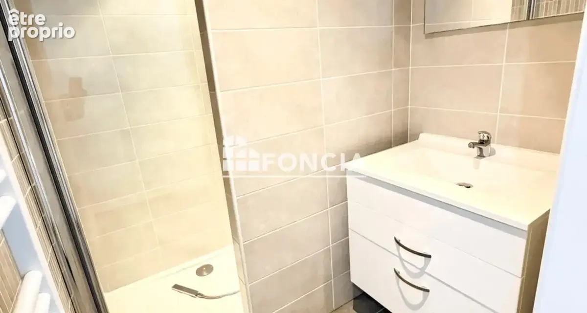 À vendre – Bel appartement T4 avec terrasse et garage à Narbonne - photo 6