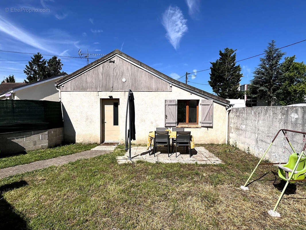 Appartement à LES MUREAUX