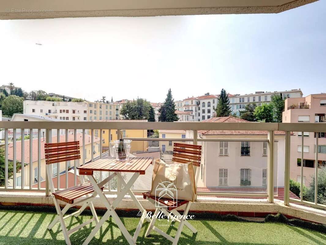Nice Cimiez 4/5P 102m² - Fort potentiel - "Marie Ange" - photo 12