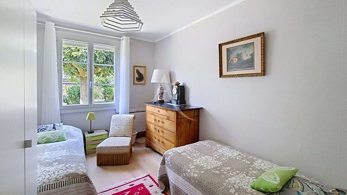 Maison Rives Du Loir En Anjou 6 pièce(s) 165 m2 - photo 8