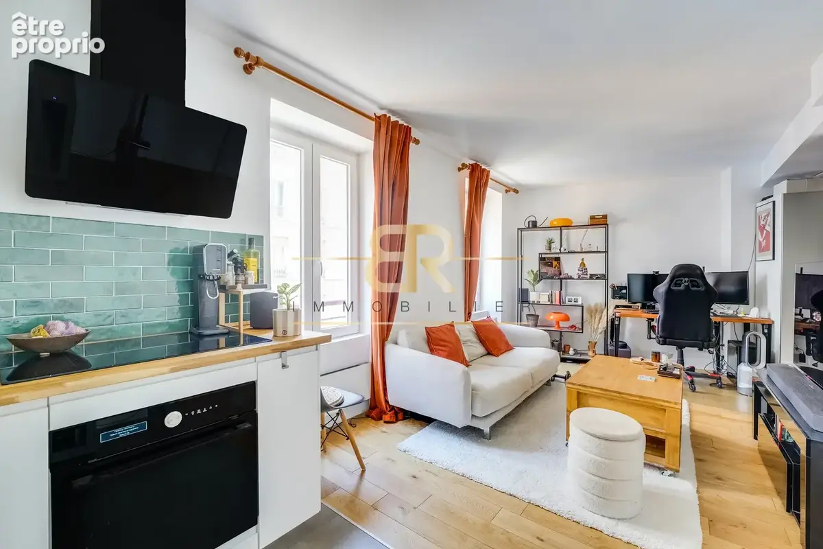 Appartement à PARIS-11E