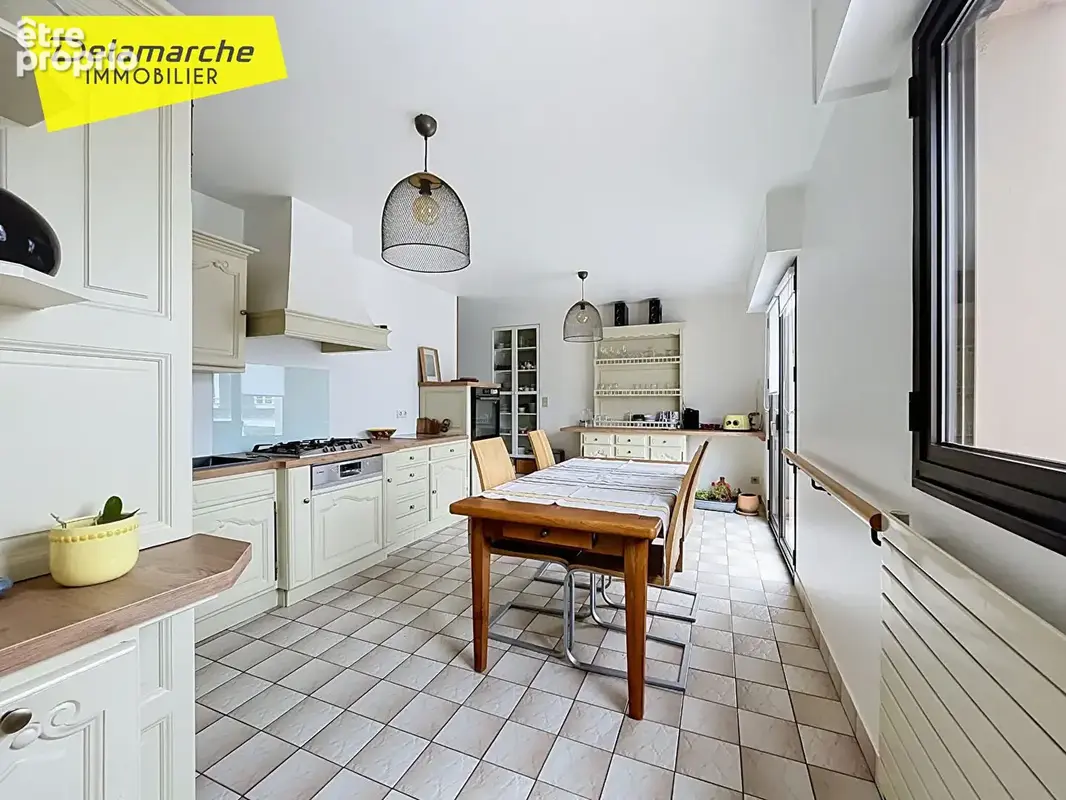 Appartement Granville 4 pièces 159,12 m2 avec terrasse, ascenseur et cave - photo 2
