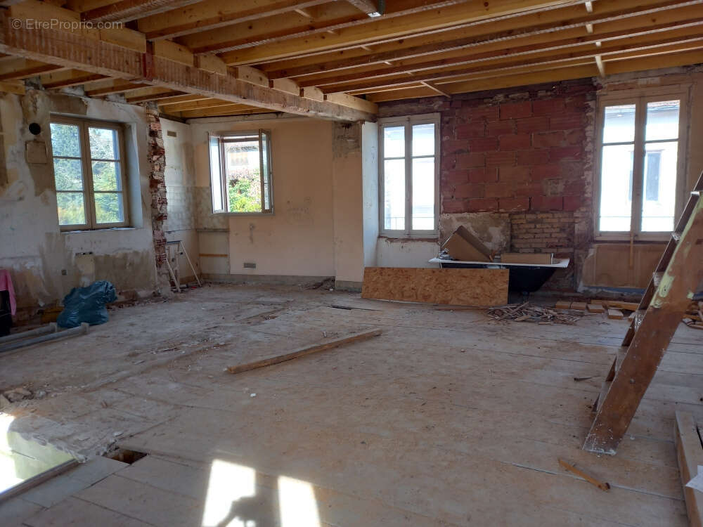 Maison à ARNAY-LE-DUC