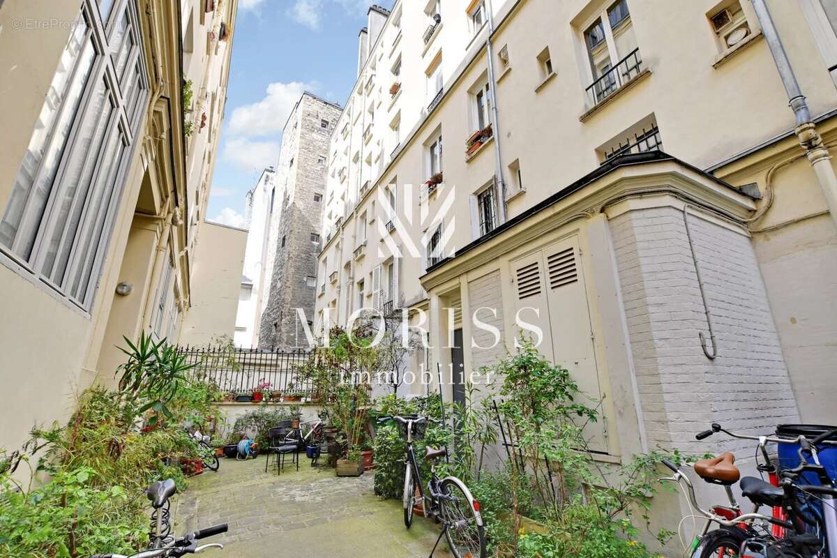Appartement à PARIS-3E
