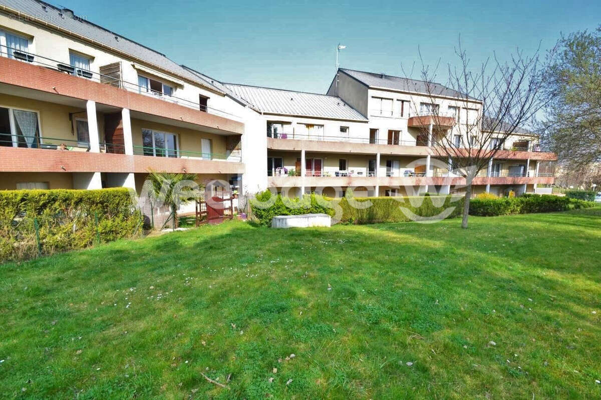 Appartement à JOUY-LE-MOUTIER