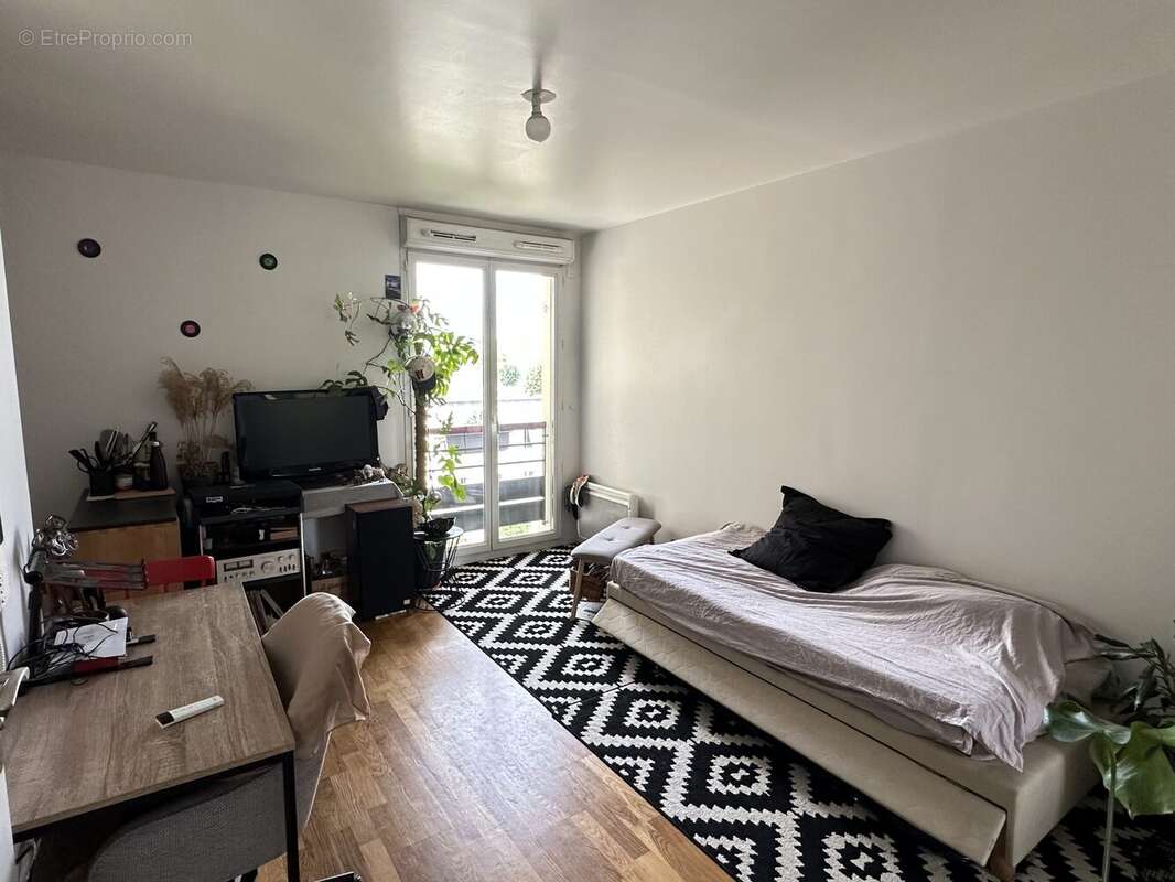 Appartement 23 m² à Saint-Cloud  - photo 4