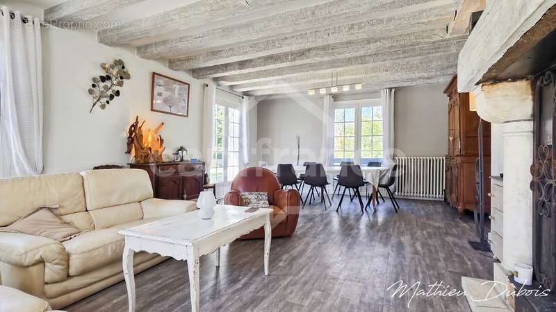 Maison à COULOUNIEIX-CHAMIERS