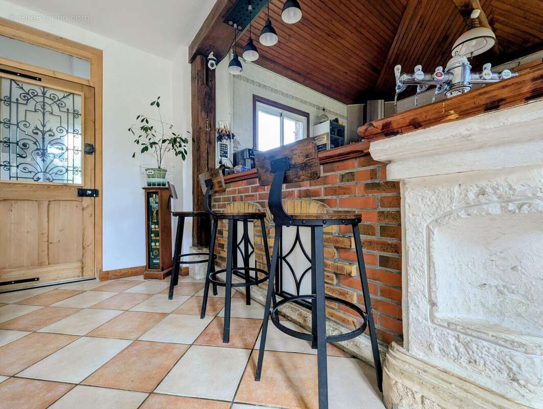 Maison 200 m² à Saint-Ouen-De-Thouberville  - photo 5