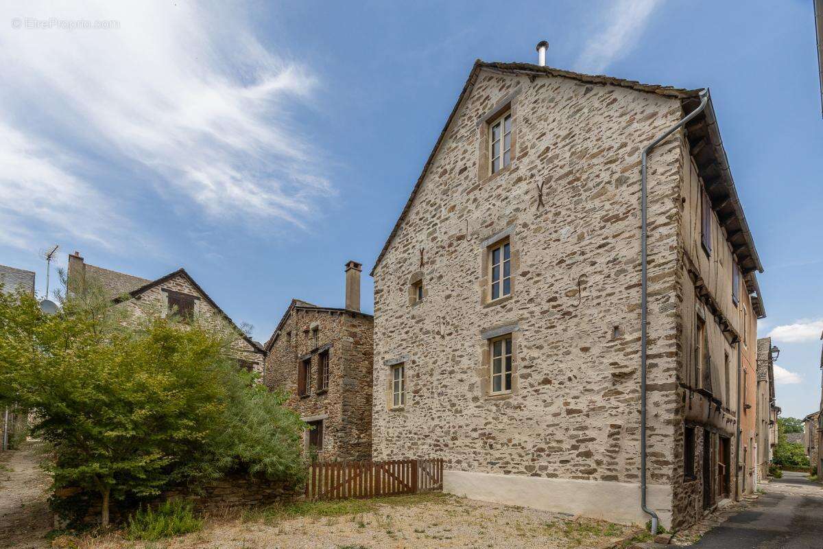 Maison 227 m² Sauveterre-de-Rouergue - Jardin au calme - photo 20